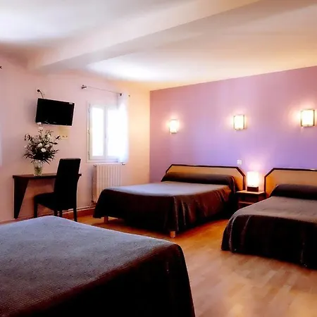 Restaurant Du Lauragais Logis De France מלון