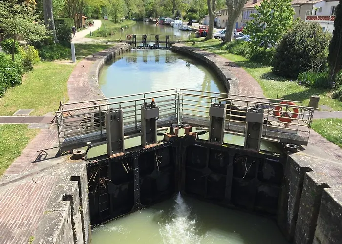 Restaurant Du Lauragais Logis De France Hotel 2*