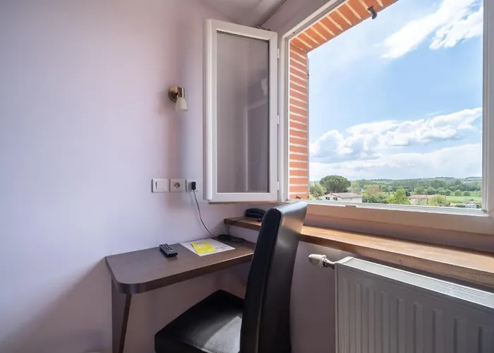 Restaurant Du Lauragais Logis De France Villefranche-de-Lauragais